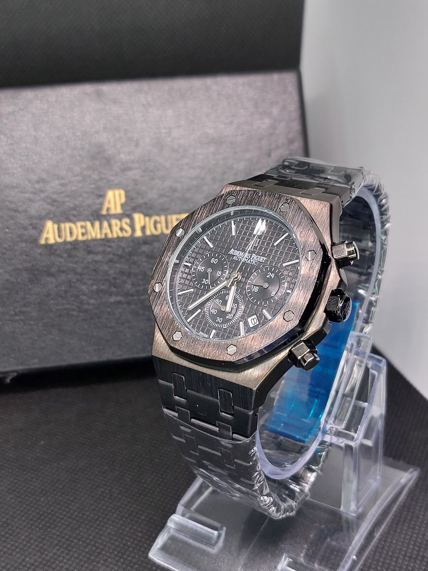 Audemars Piguet Rose Gold Royal Oak Chronograph - Unrivaled Craftsmanship, Timeless Design