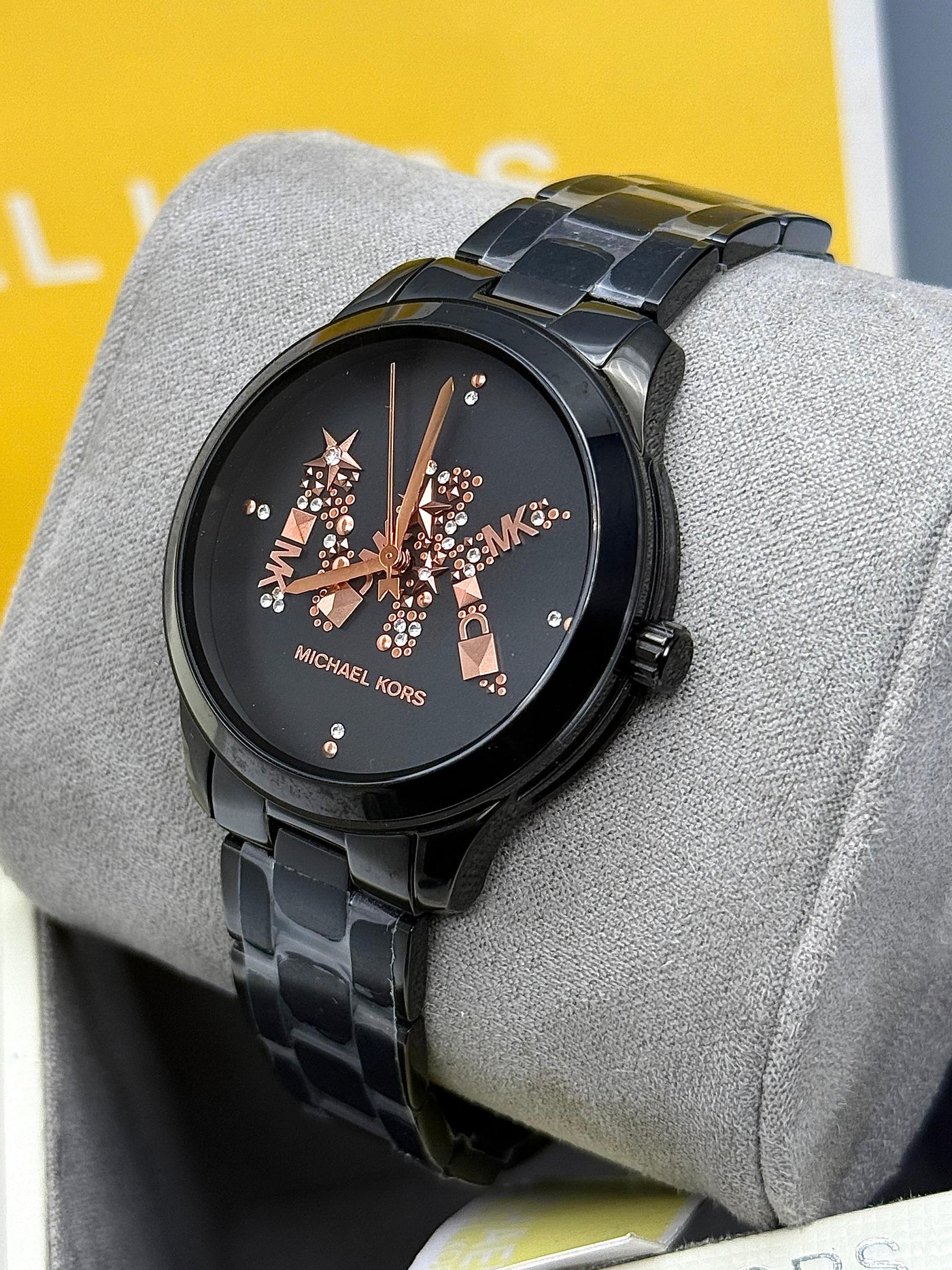 🖤🖤 Michael Kors Runway Women’s Quartz Watch