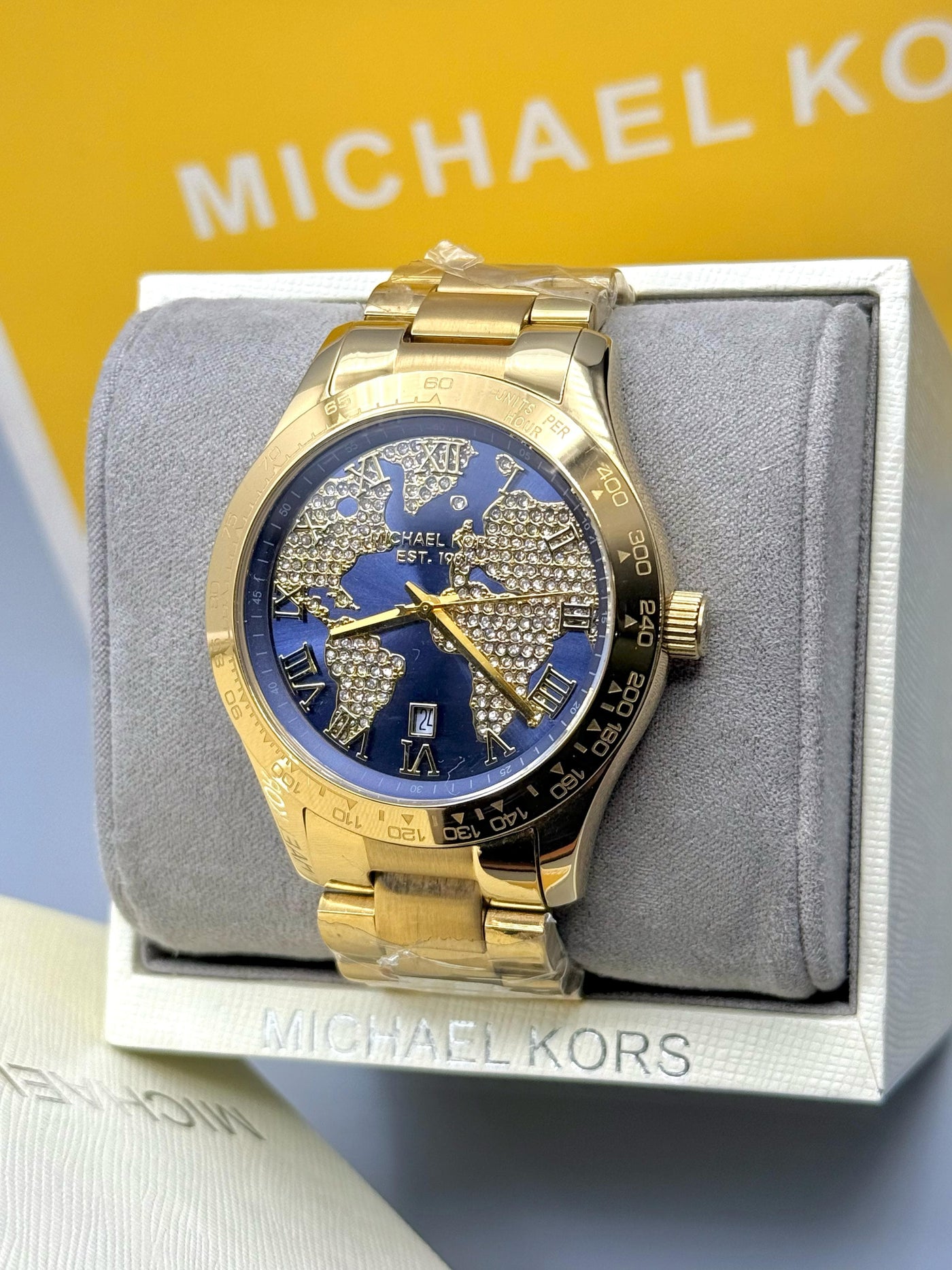 ✨ Michael Kors Layton Blue Crystal Pave Dial Ladies Watch