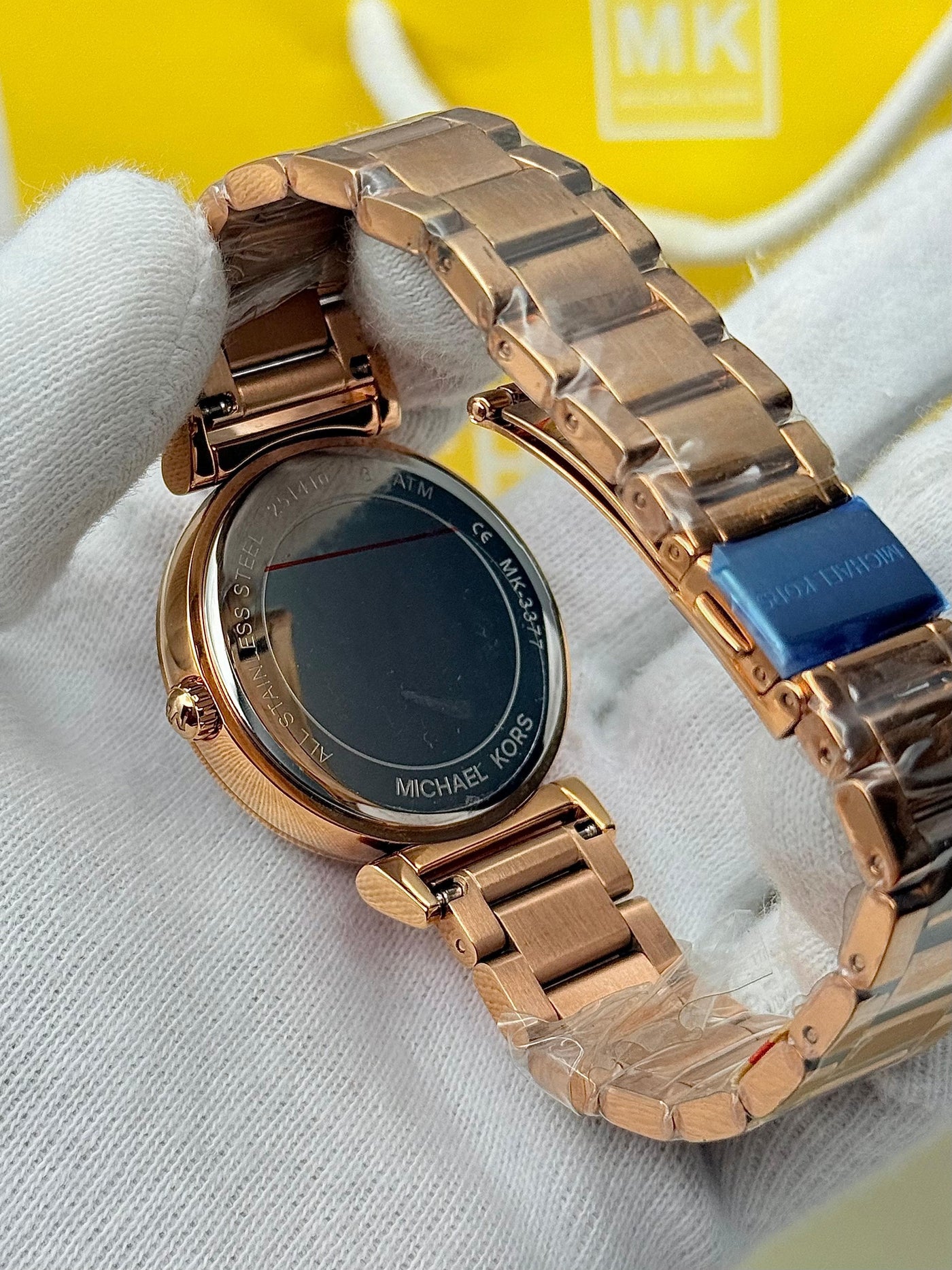 💓 MICHAEL KORS Caitlin Red Crystal-set Dial Rose Gold-plated Ladies Watch