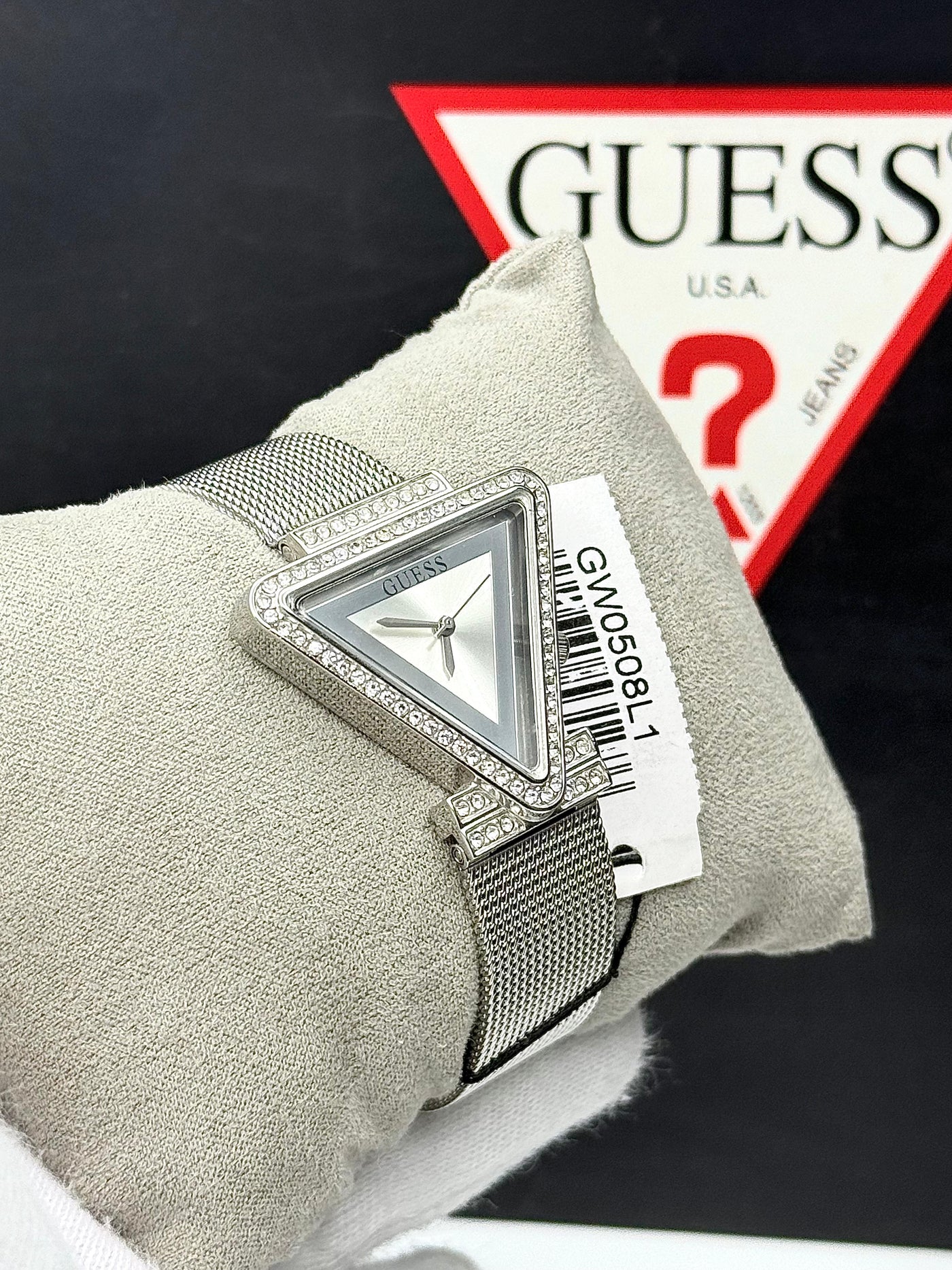 🔥Guess Champagne &amp; Crystals Dial with Mesh Bracelet Watch For Women