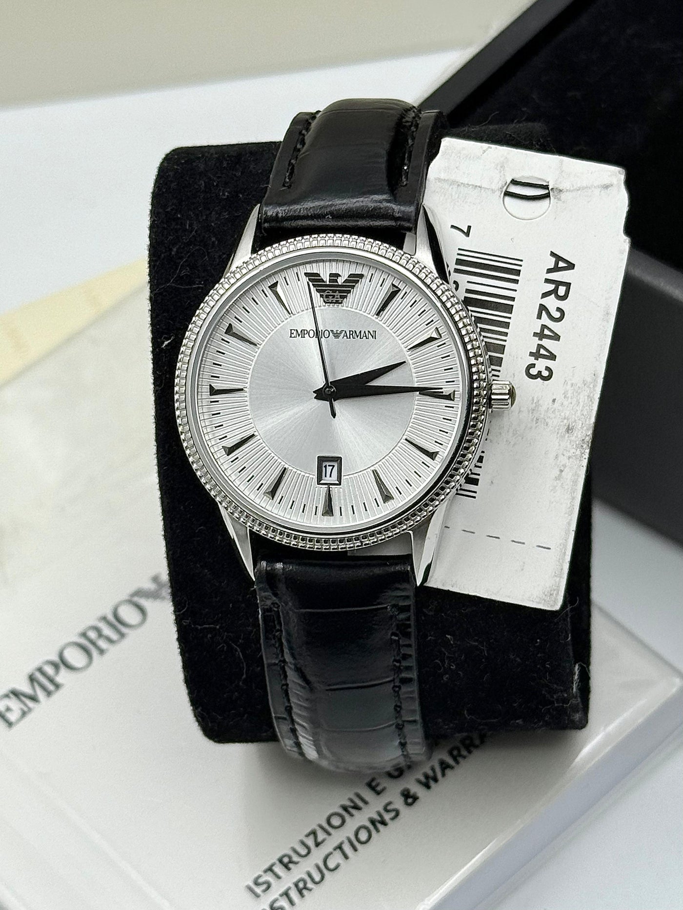🖤🤍 EMPORIO ARMANI Classic Black Leather Strap Silver Dial Quartz Watch for Ladies