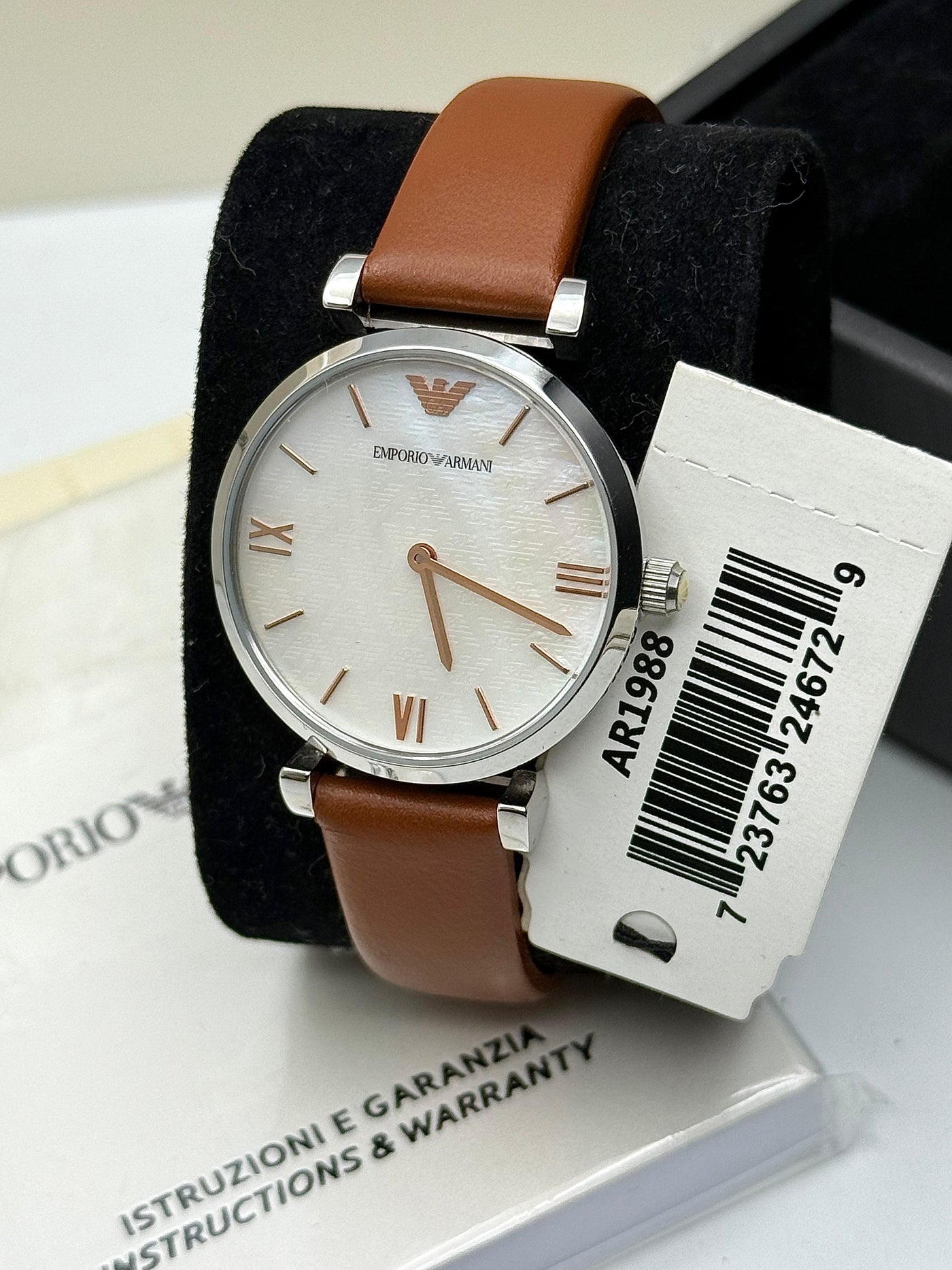 ⬜ Emporio Armani Analog White Dial Women's Watch- AR1988