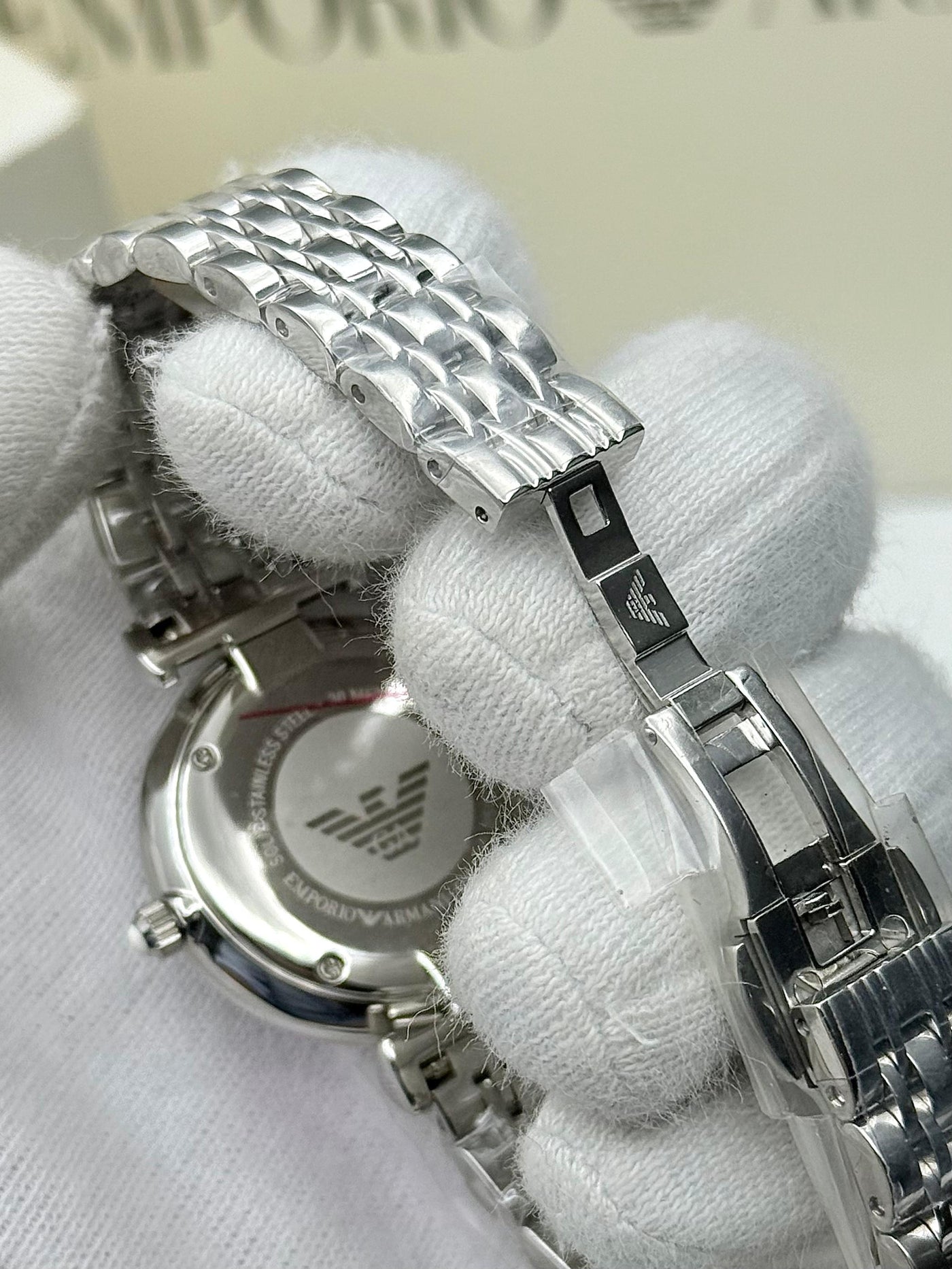 🩶 Emporio Armani Women's Stainless Steel Two-Hand Dress Watch