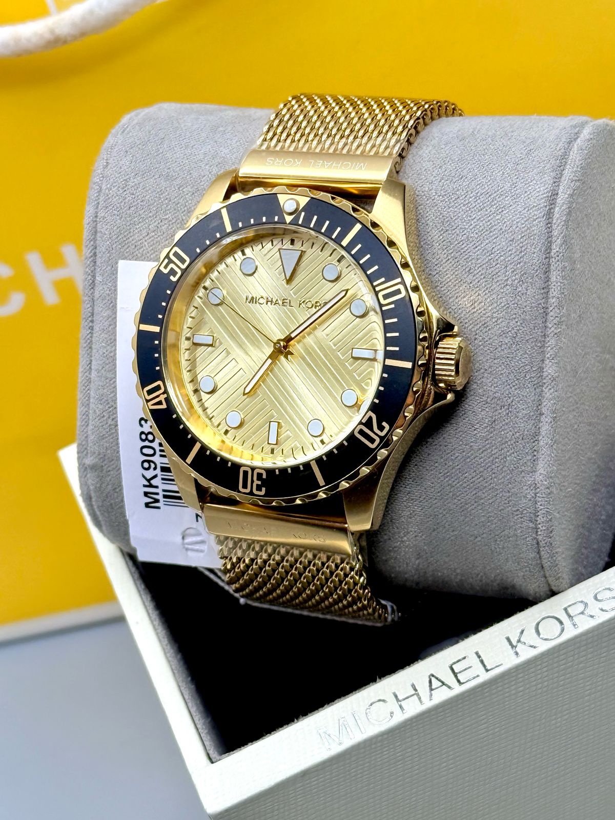 🔥 Michael Kors Everest Gold Mesh Bracelet Gold Dial Quartz Watch for Gents